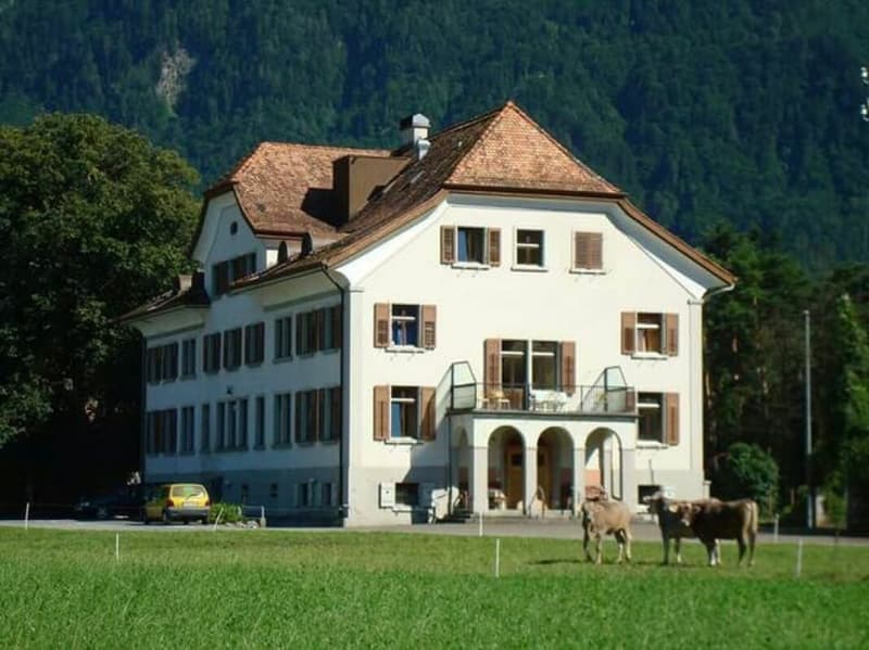 Gepflegte Liegenschaft mit einer top Rendite und Bergsicht (14)
