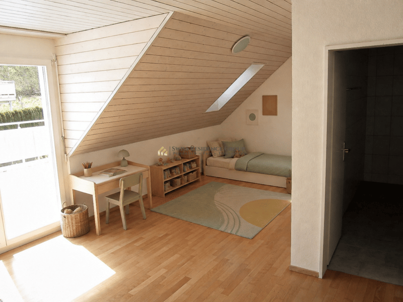 Familienidyll mit Garten und grossem Balkon (7)