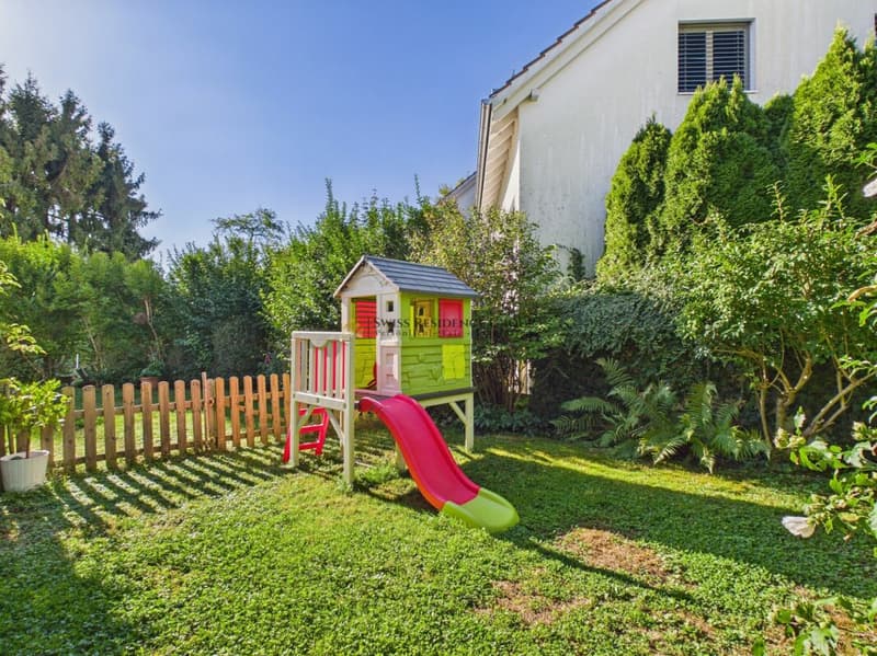 Familienidyll mit Garten und grossem Balkon (16)