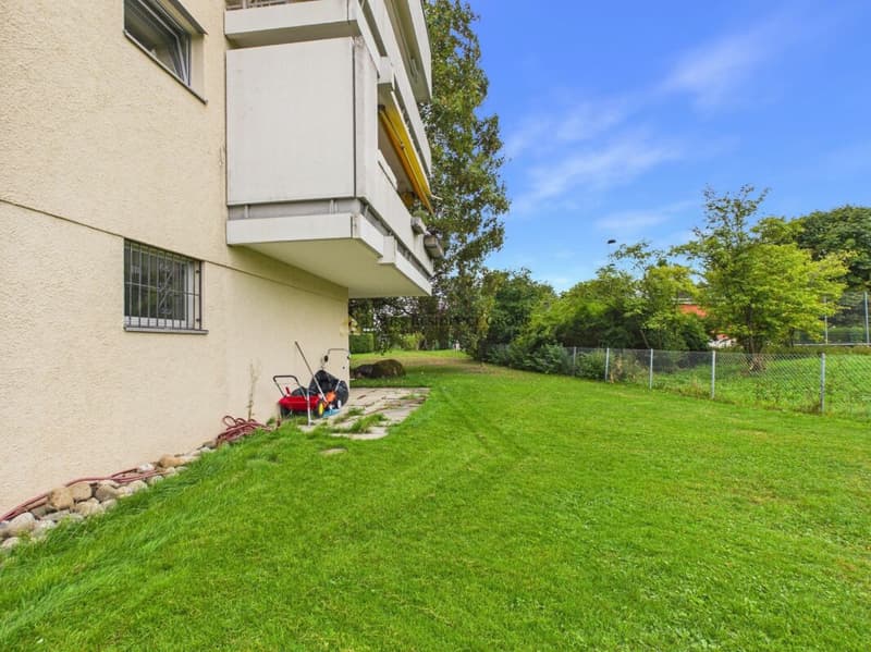 Traumhaftes Wohnen in Zollikon: Frisch renoviert mit grossem Gartensitzplatz (13)