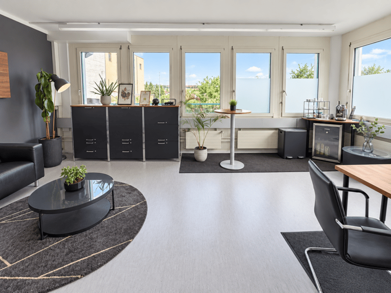 Helles Büro/ Studioraum (1)