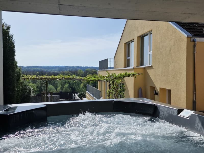 Terrassenhaus mit Panoramaaussicht, Wellnessbereich und höchster Privatsphäre (1)