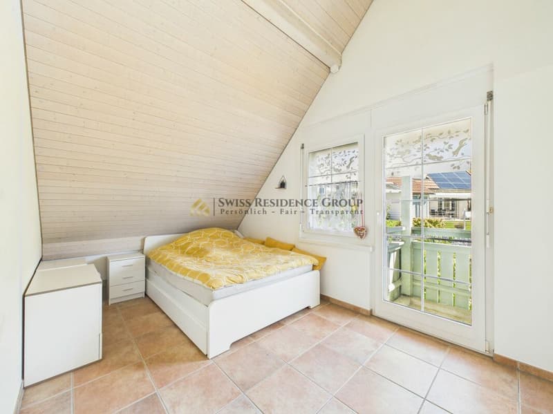 Ein Zuhause mit Charakter - 5.5 Zimmer, Pool, Pizzaofen und viel Lebensqualität (8)