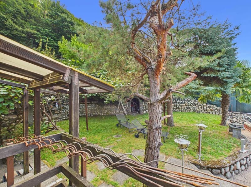 Bellissima casa con la vista mozzafiato (19)