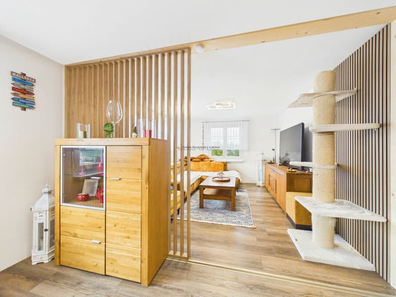 Wohnen mit Weitsicht - freistehendes Einfamilienhaus an sonniger Hanglage (2)