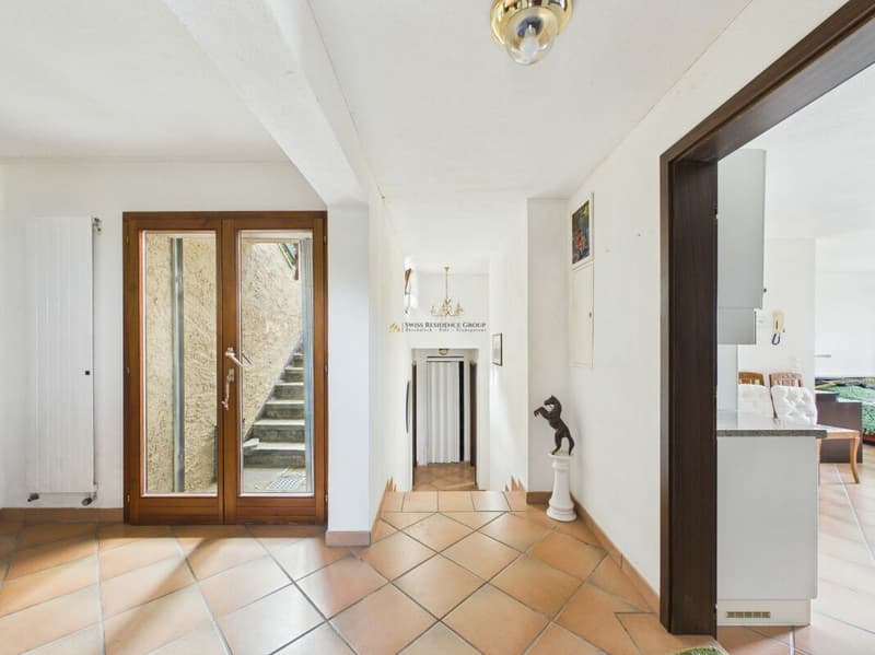Bellissima casa con la vista mozzafiato (7)