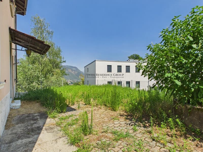 Villa a Pedrinate con ampio giardino privato di 601mq (7)