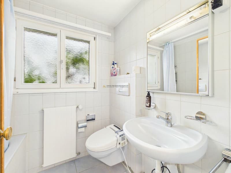 Exklusives 6.5-Zimmer-Einfamilienhaus mit grosszügigem Garten (8)