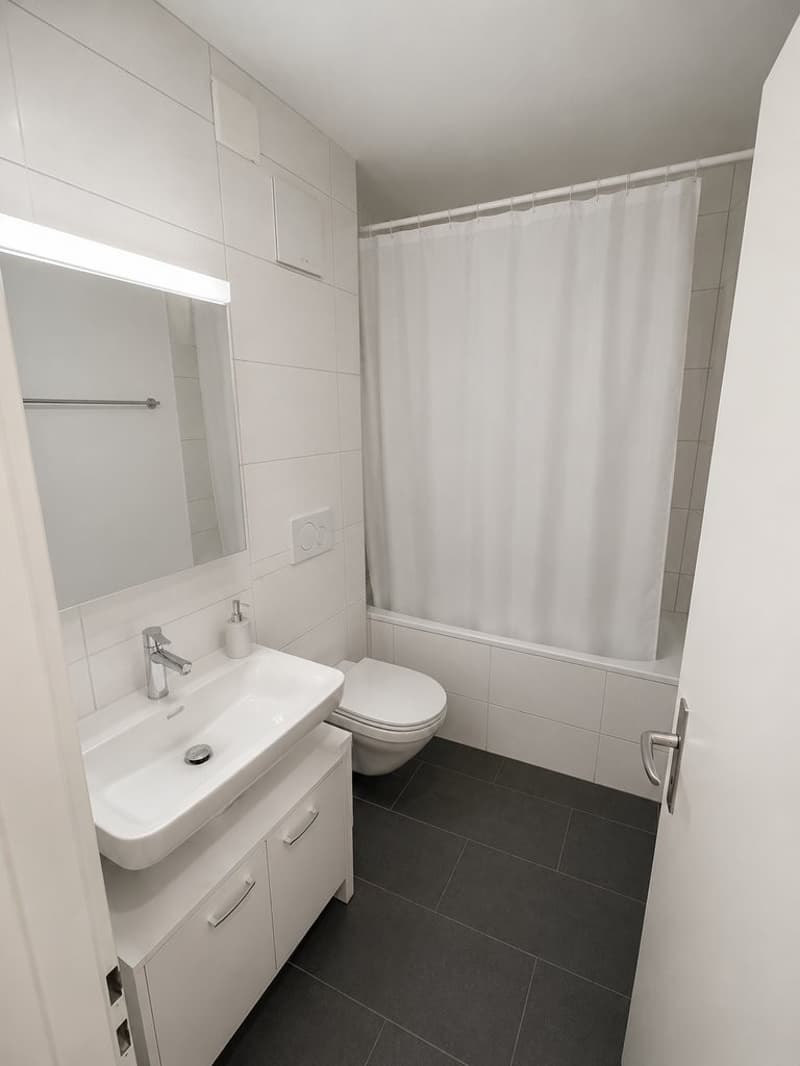 WC_mit_Badewanne.png