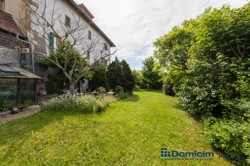 Authentique demeure de caractère de 7 appartements (3)