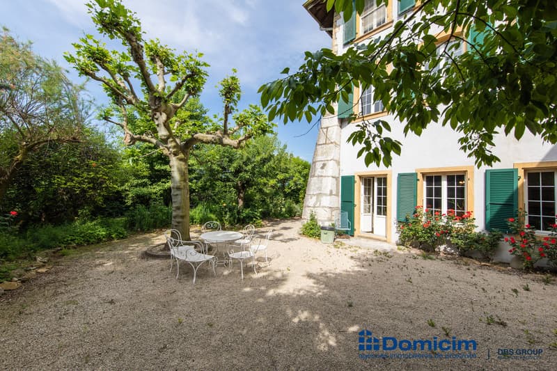 Authentique demeure de caractère de 7 appartements (4)
