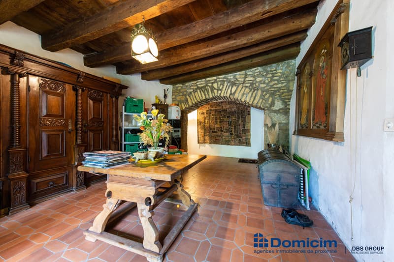 Authentique demeure de caractère de 7 appartements (6)