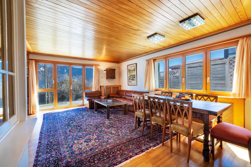 Charmant chalet idéalement situé avec 3 logements (2)