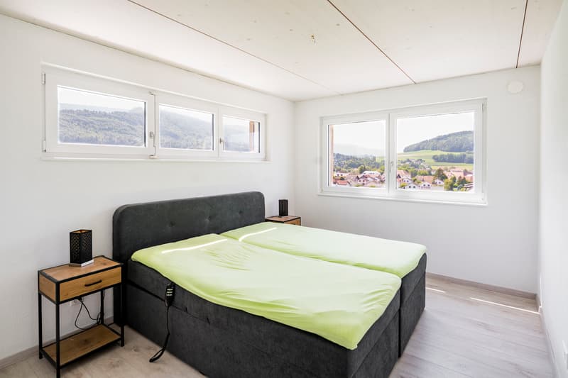 Vue panoramique pour cette villa de 6.5 pces (9)