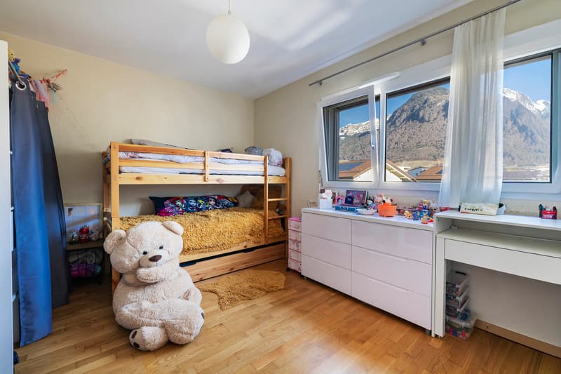 Grand appartement contemporain dans un charmant quartier résidentiel (10)