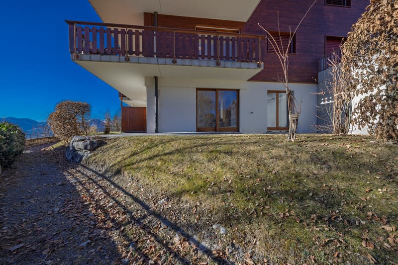 Magnifique 2.5 pièces au rez-jardin avec terrasse et vue splendide ! (11)