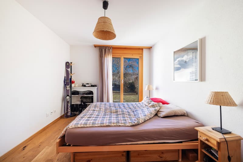 Magnifique 2.5 pièces au rez-jardin avec terrasse et vue splendide ! (8)