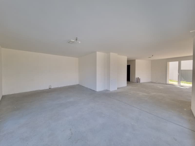 NEUF ! SURFACE COMMERCIALE DE 69m² AVEC TERRASSE-JARDIN (7)
