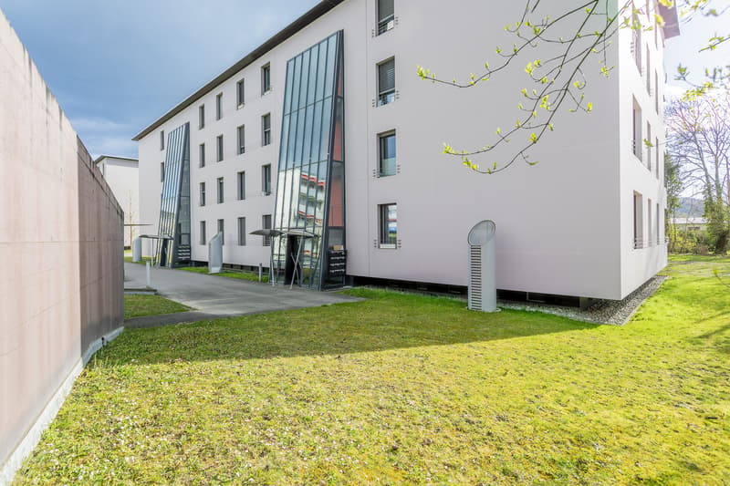 APPARTEMENT DE 2.5PCES AU 2EME ETAGE AVEC P.P. SOUTERRAINE (7)