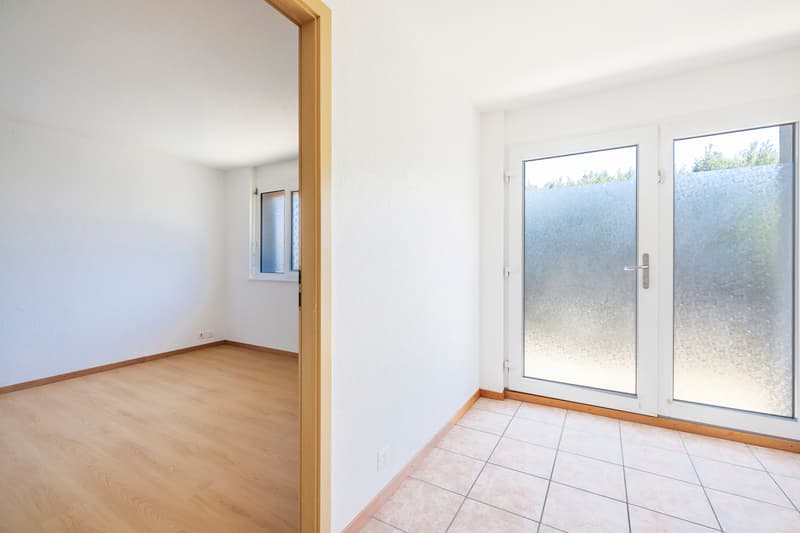 Villa 6.5 pièces avec grand jardin, vue dégagée et potentiel locatif (7)