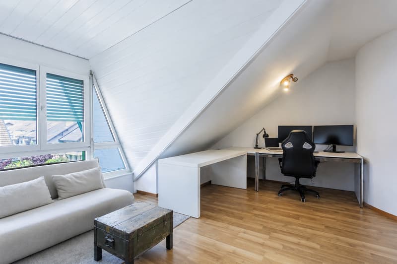 Spacieux et agréable 3,5 pièces en duplex avec balcon à Gland (6)