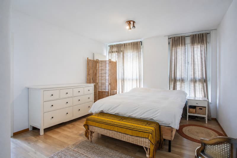 Spacieux et agréable 3,5 pièces en duplex avec balcon à Gland (5)