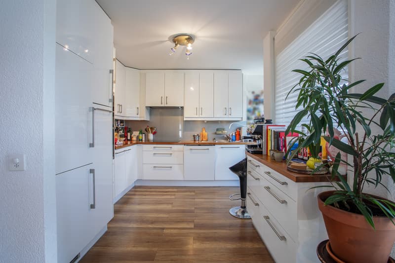 Spacieux et agréable 3,5 pièces en duplex avec balcon à Gland (3)