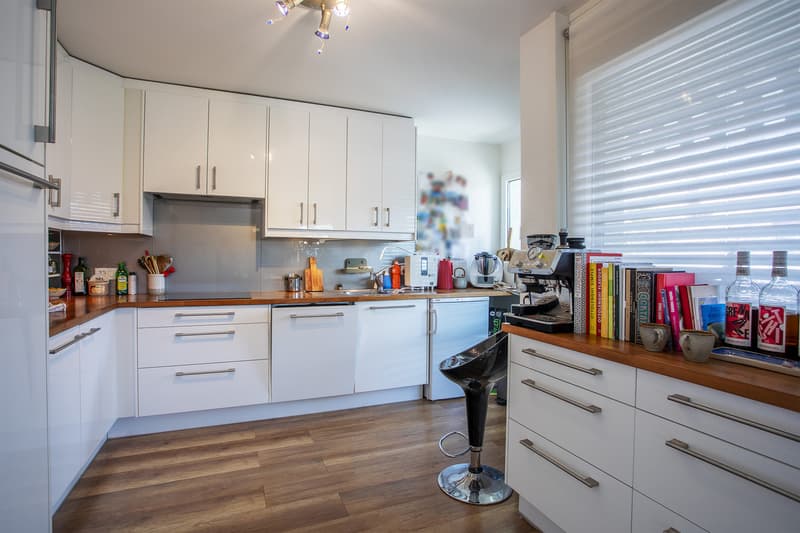 Spacieux et agréable 3,5 pièces en duplex avec balcon à Gland (4)