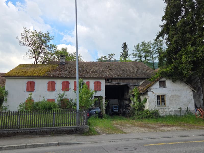 Lot de deux bâtiments sur 2'583 m2 de terrain constructible (1)