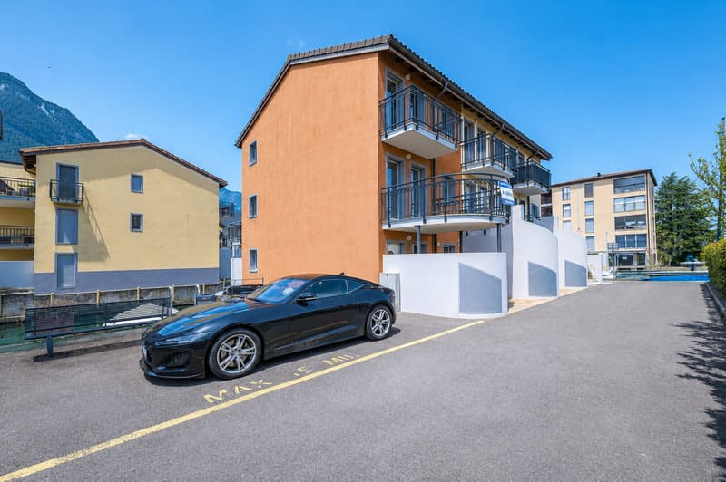 Villa triplex au bord du lac Léman à la Marina du Bouveret (2)