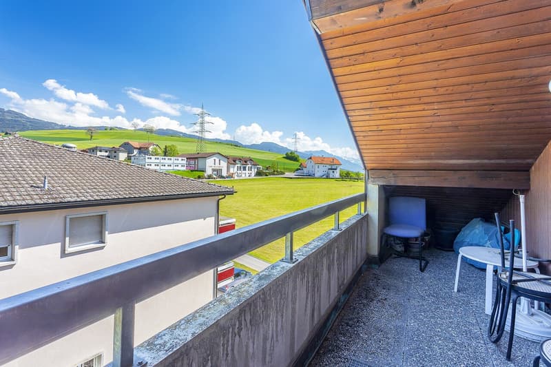 Appartement 3.5P au dernier étage avec balcon et garage (3)