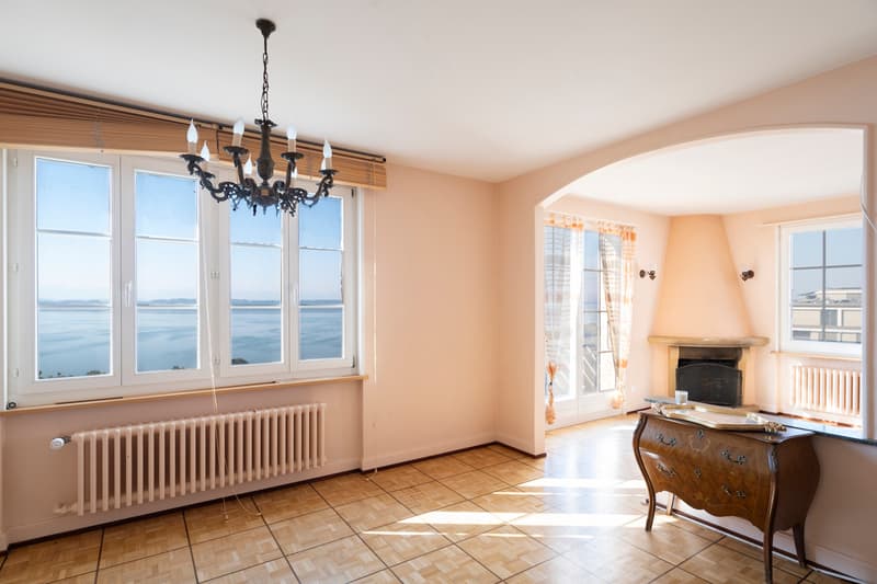 Vue imprenable sur le lac et les Alpes pour cette villa de 7.5 pièces (3)