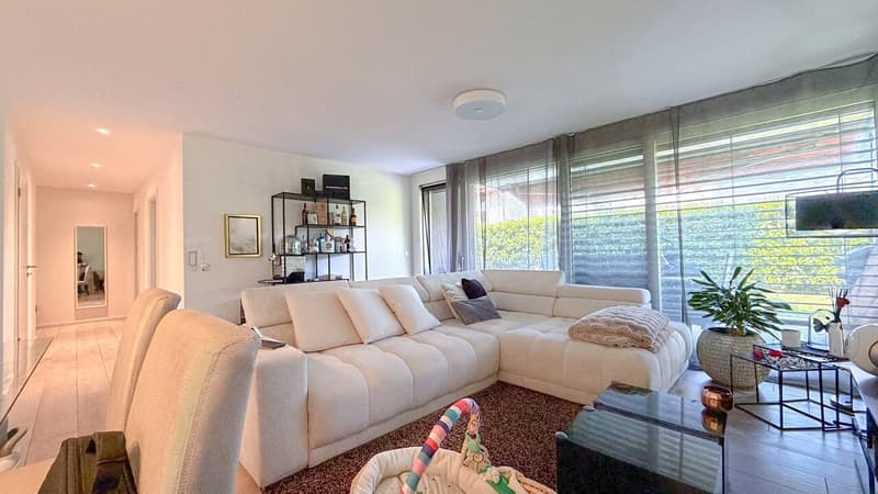 APPARTEMENT FAMILIAL DE 4.5P AVEC JARDIN PRIVATIF ET DEUX TERRASSES (6)