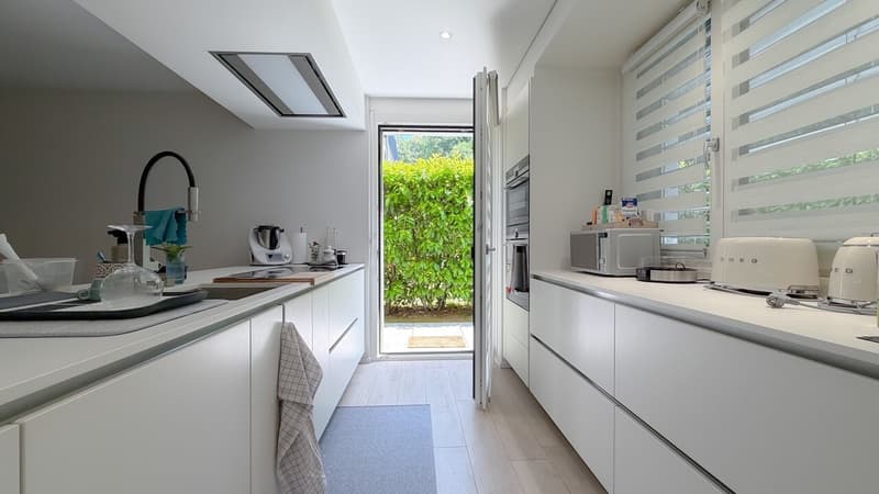 APPARTEMENT FAMILIAL DE 4.5P AVEC JARDIN PRIVATIF ET DEUX TERRASSES (10)