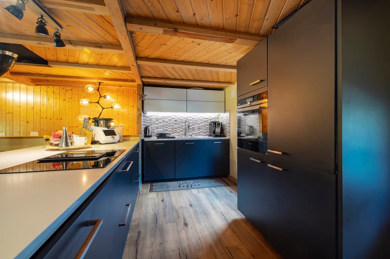 Magnifique chalet Ormonan rénové situé dans un cadre rural (4)