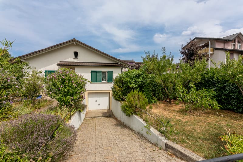 MAISON INDIVIDUELLE AVEC GARAGE BOX ET COUVERT A VOITURE (5)