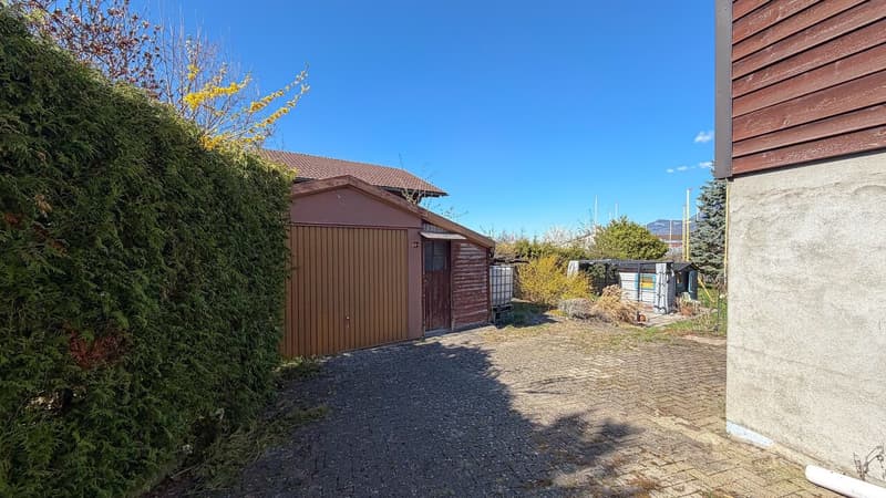 MAISON AVEC 2 LOGEMENTS, GARAGE ET 3 PLACES DE PARC (4)
