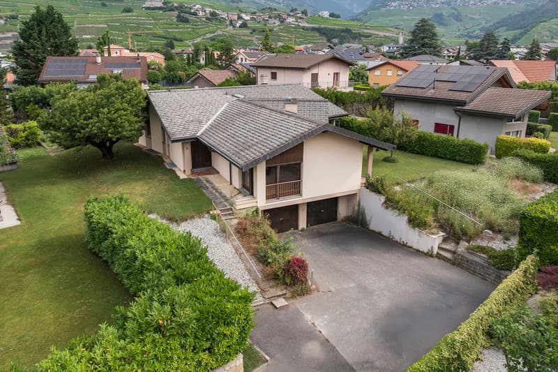 Une villa aux beaux volumes sur près de 1'000 m² (12)