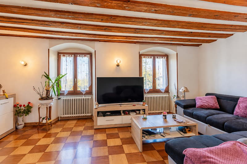 Maison villageoise avec grange et jardin à Bex (5)