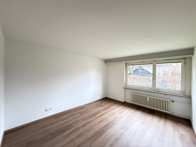 Geräumige und helle Wohnung mit Balkon und Einstellplatz (8)