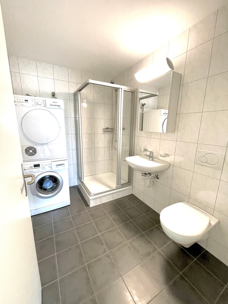 Toilette_mit_Dusche.jpeg