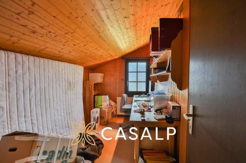 Charmant demi-chalet avec piscine à Mollens (11)