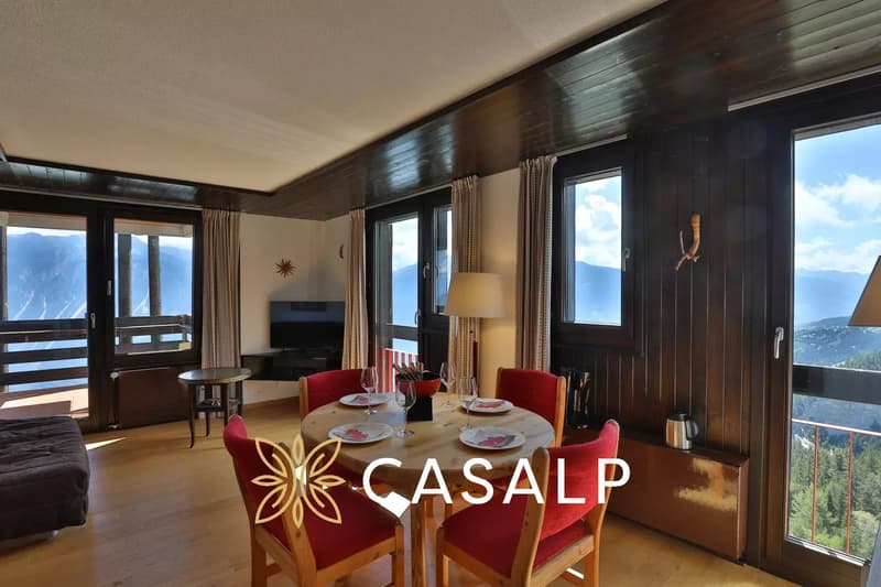 Appartement lumineux au 11e étage avec vue panoramique exceptionnelle à Aminona (6)