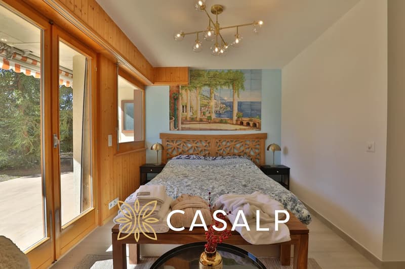 Magnifique chalet avec jardin arboré à Crans (13)
