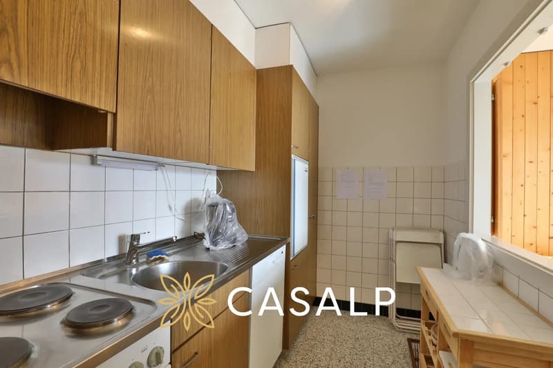 Appartement lumineux de 2.5 pièces avec vue panoramique (5)