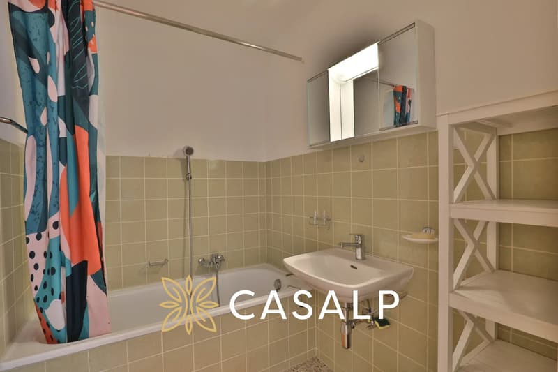 Appartement lumineux de 2.5 pièces avec vue panoramique (10)