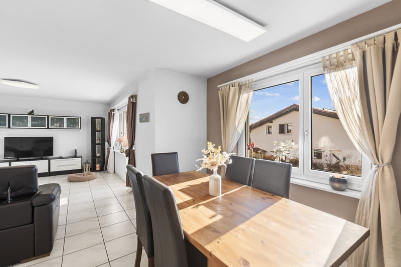 Verkauft: Sonnige 4.5-Zimmer-Wohnung am Hofacker – stilvoll & vielseitig nutzbar (7)