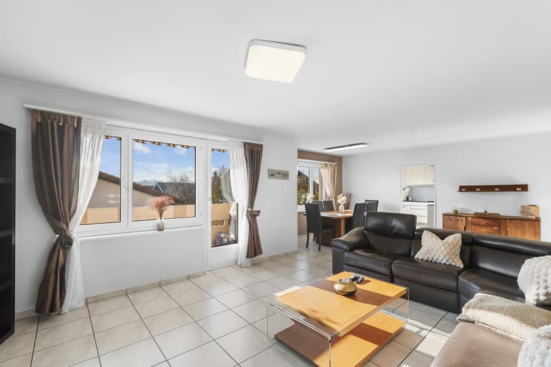 Verkauft: Sonnige 4.5-Zimmer-Wohnung am Hofacker – stilvoll & vielseitig nutzbar (10)