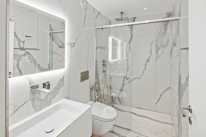 Verkauft: Luxuriöse 6.5-Zimmer-Duplex-Wohnung im Erdgeschoss / Neu mit 3 x 6 m Pool (6)