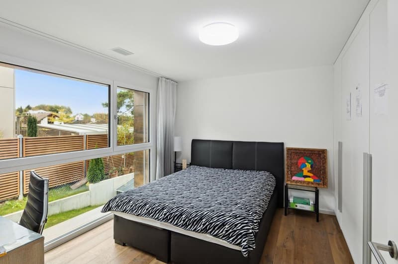 Verkauft: Luxuriöse 6.5-Zimmer-Duplex-Wohnung im Erdgeschoss / Neu mit 3 x 6 m Pool (11)